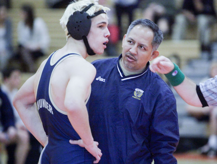 Wrestling: DV vs Corona